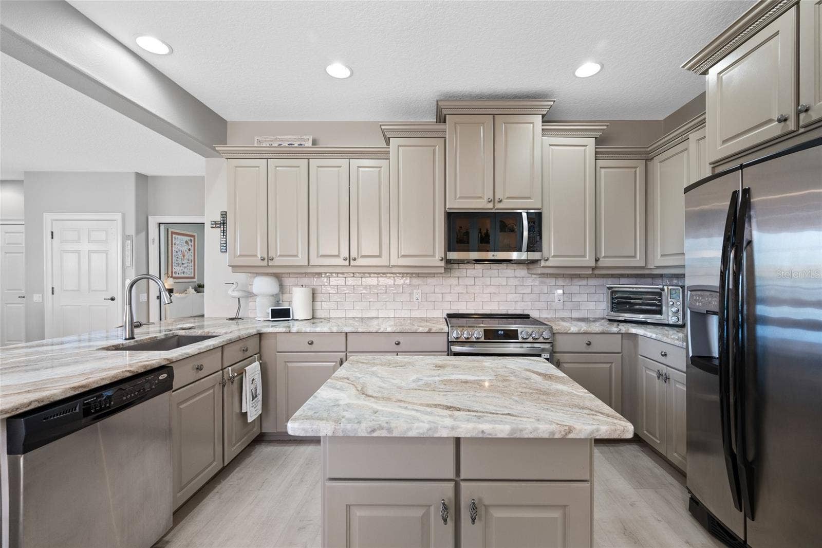 Kitchen (2nd Floor)
