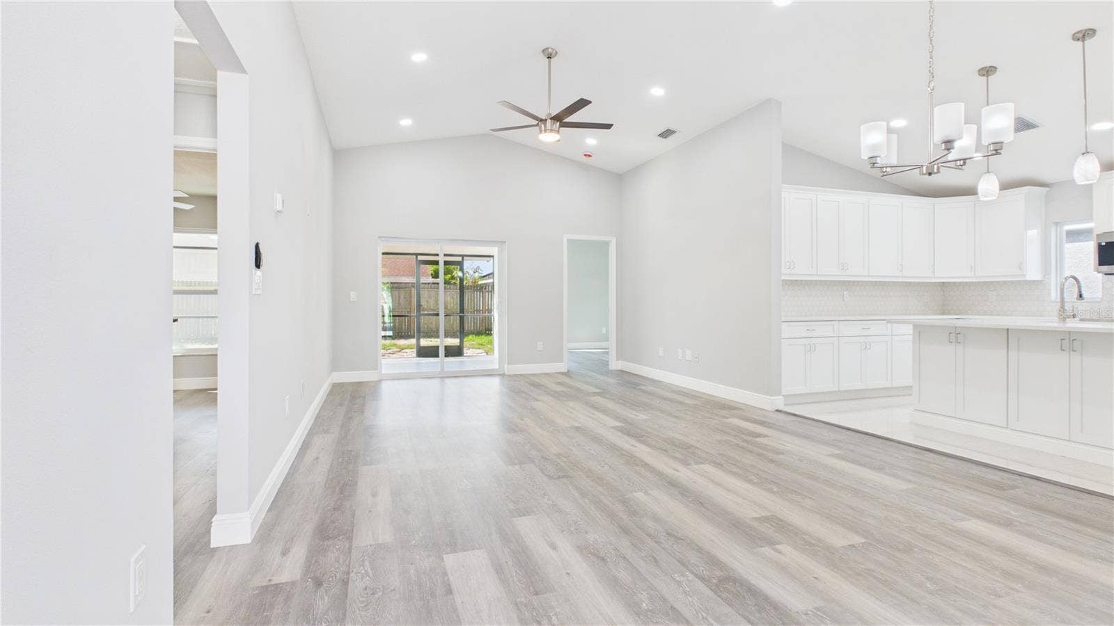11108 WINDPOINT DRIVE, Tampa, FL 33635 11108 WINDPOINT DRIVE, Tampa, FL 33635