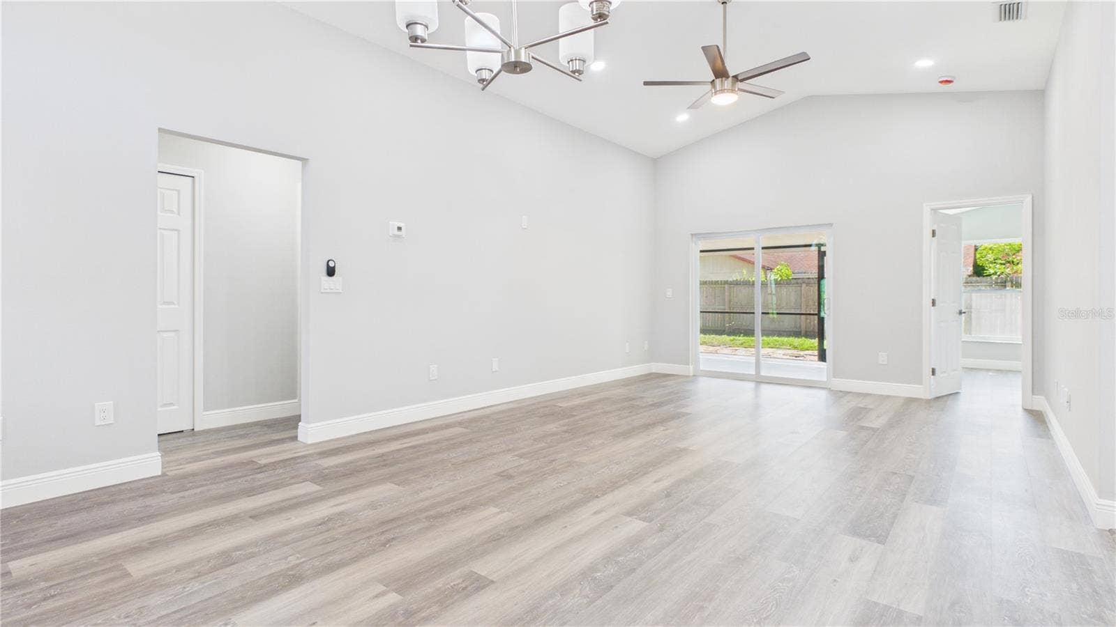 11108 WINDPOINT DRIVE, Tampa, FL 33635 11108 WINDPOINT DRIVE, Tampa, FL 33635
