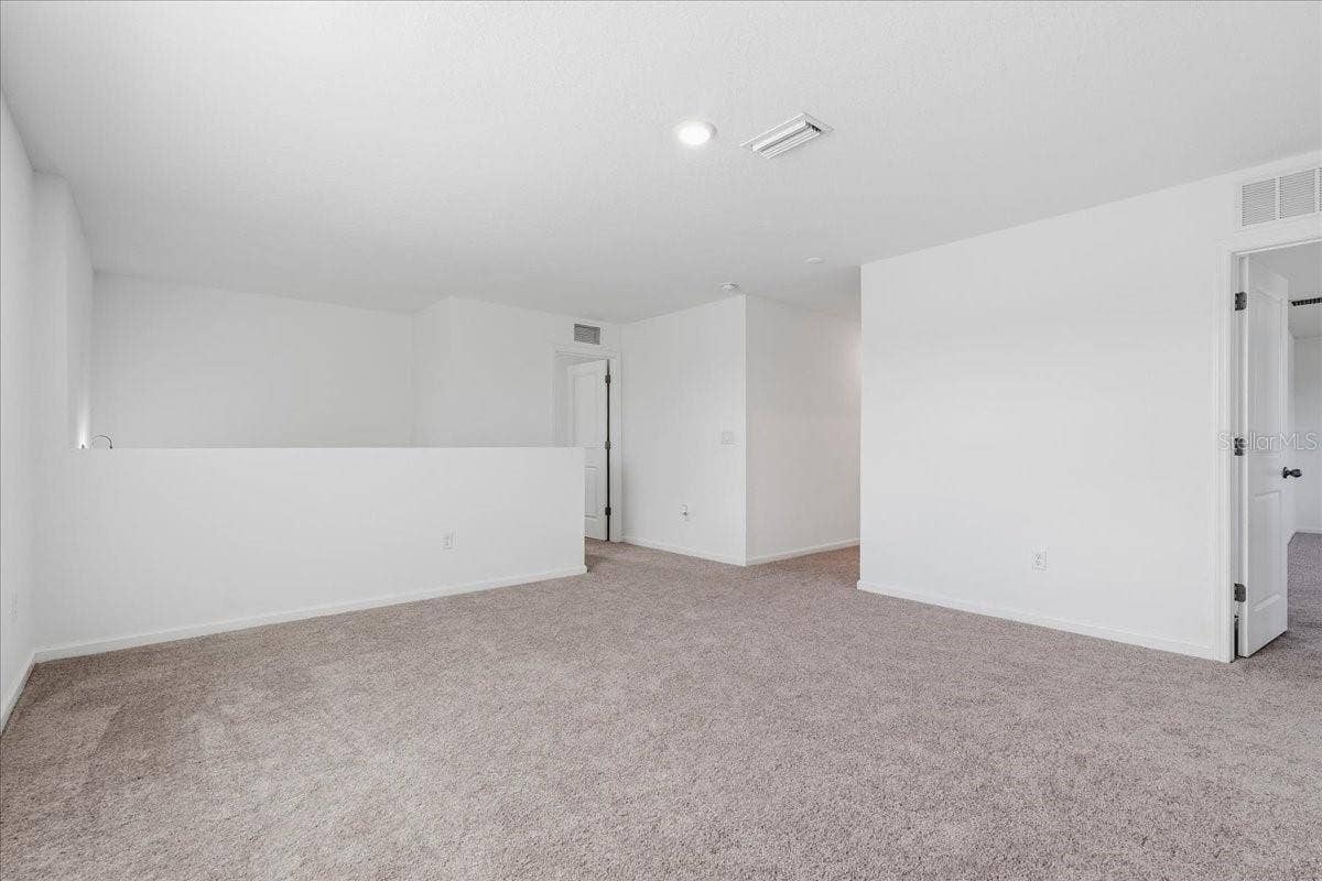 Zephyrhills, FL 33541