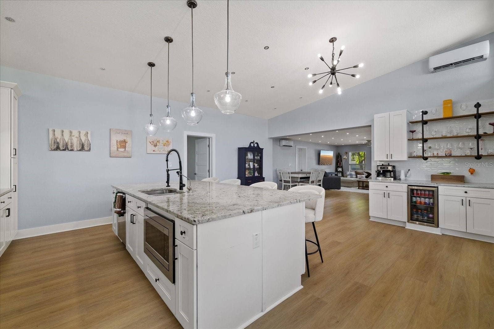 2905 W PAXTON AVENUE, Tampa, FL 33611 2905 W PAXTON AVENUE, Tampa, FL 33611