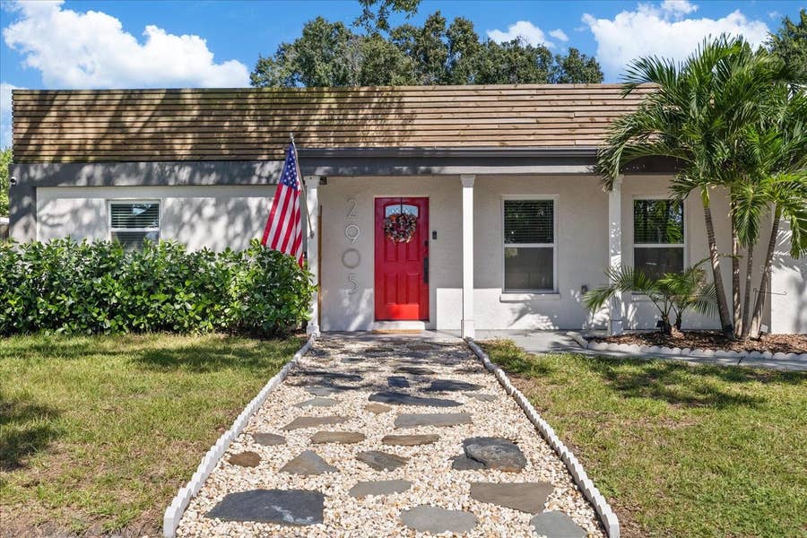 Property photo for 2905 W PAXTON AVENUE, Tampa, FL