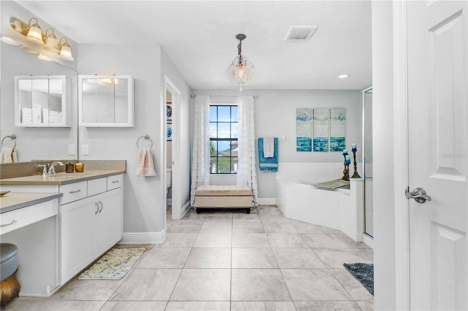 19472 LONG LAKE RANCH BOULEVARD, Lutz, FL 33558 19472 LONG LAKE RANCH BOULEVARD, Lutz, FL 33558