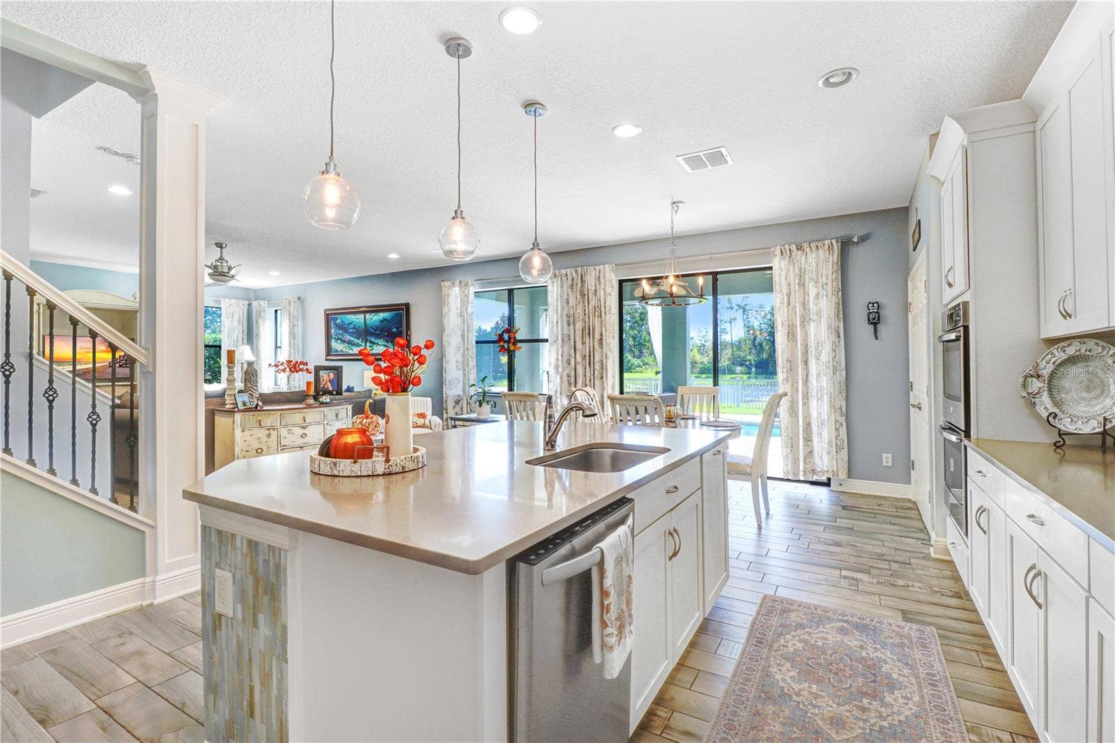 19472 LONG LAKE RANCH BOULEVARD, Lutz, FL 33558 19472 LONG LAKE RANCH BOULEVARD, Lutz, FL 33558
