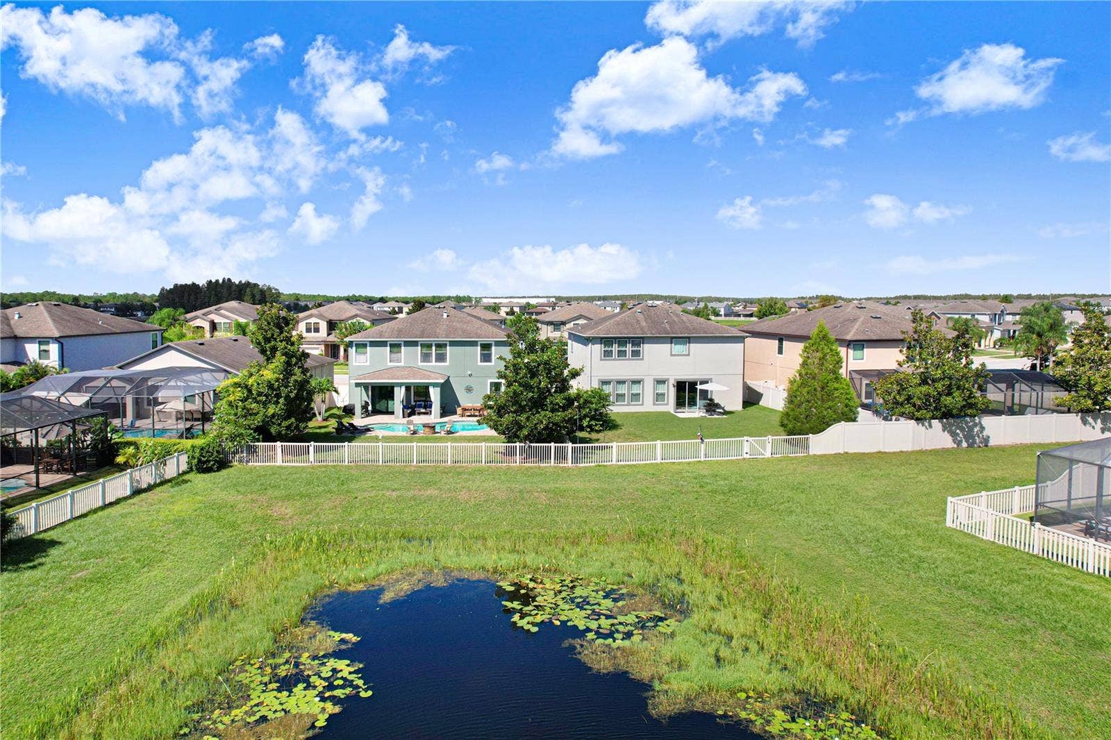 19472 LONG LAKE RANCH BOULEVARD, Lutz, FL 33558 19472 LONG LAKE RANCH BOULEVARD, Lutz, FL 33558
