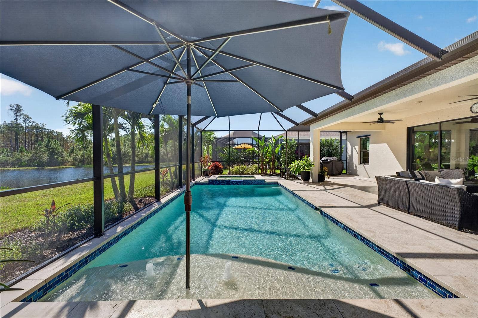 Sunshelf and Umbrella