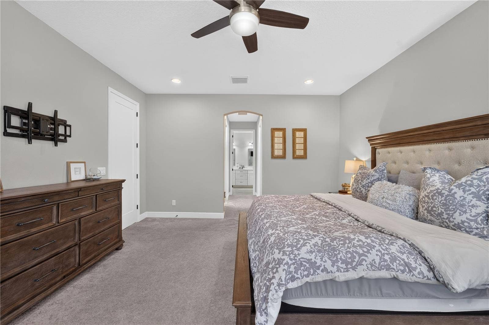 4264 EPIC COVE, Land O Lakes, FL 34638
