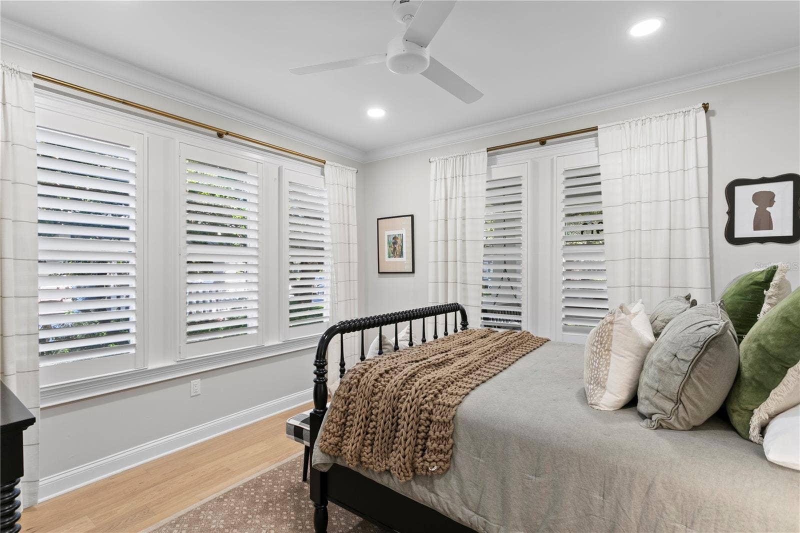 913 S BRUCE STREET, Tampa, FL 33606 2nd Bedroom Great Lighting