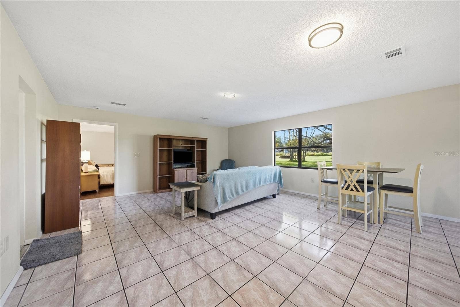 12234 PHYLLIS LANE, Hudson, FL 34669 In Law Suite Living room