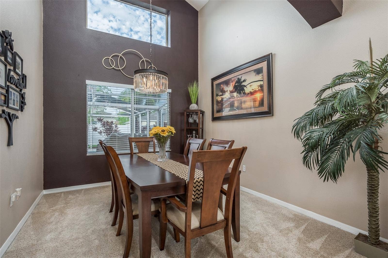 1633 SHADY OAKS DRIVE, Oldsmar, FL 34677 1633 SHADY OAKS DRIVE, Oldsmar, FL 34677