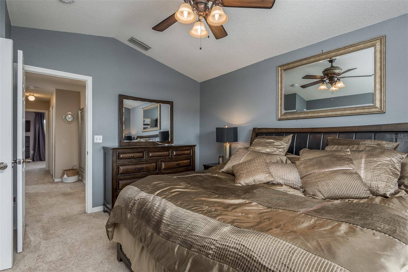 1633 SHADY OAKS DRIVE, Oldsmar, FL 34677 1633 SHADY OAKS DRIVE, Oldsmar, FL 34677