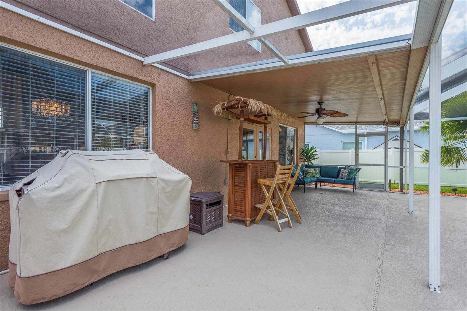 1633 SHADY OAKS DRIVE, Oldsmar, FL 34677 1633 SHADY OAKS DRIVE, Oldsmar, FL 34677