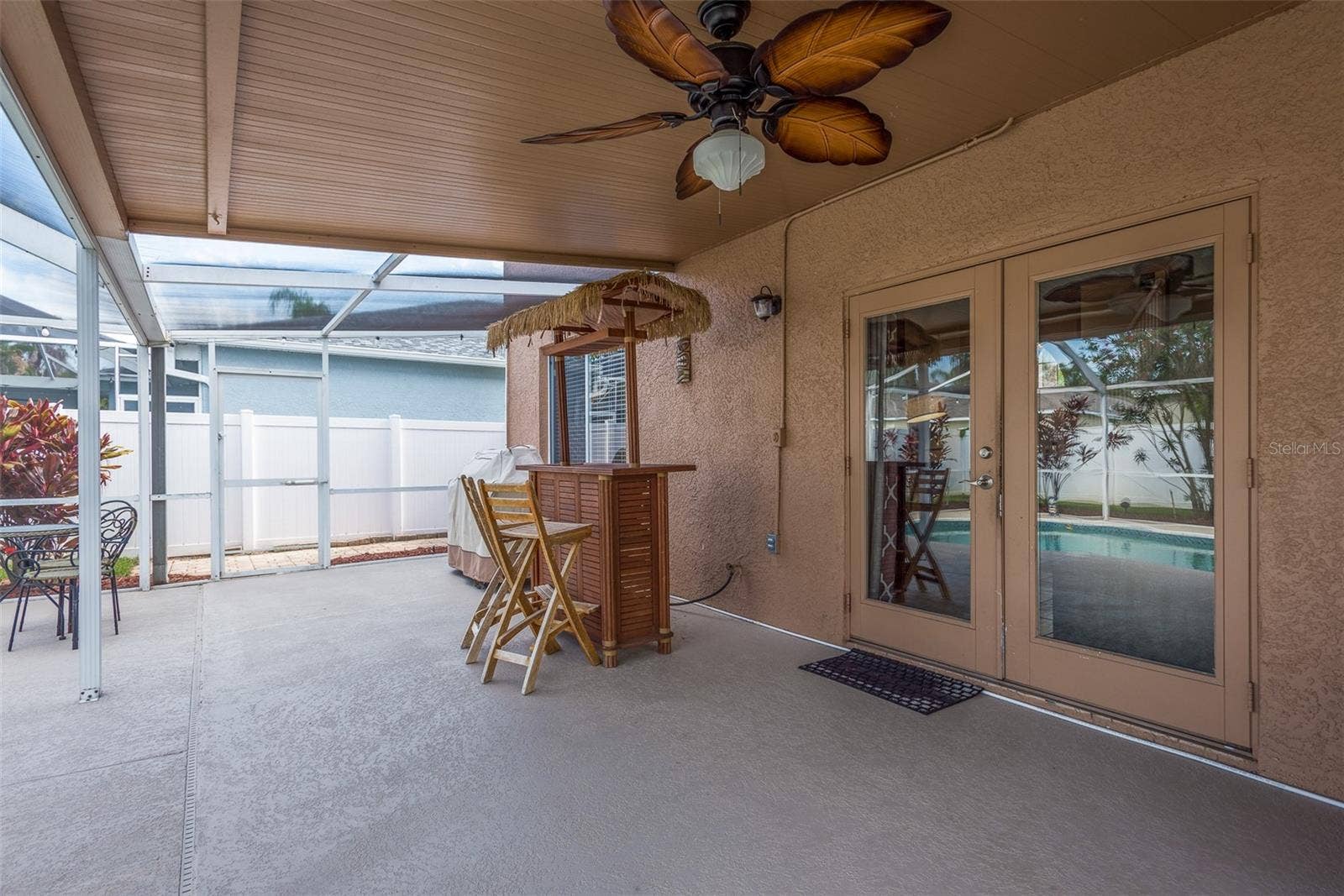1633 SHADY OAKS DRIVE, Oldsmar, FL 34677 1633 SHADY OAKS DRIVE, Oldsmar, FL 34677