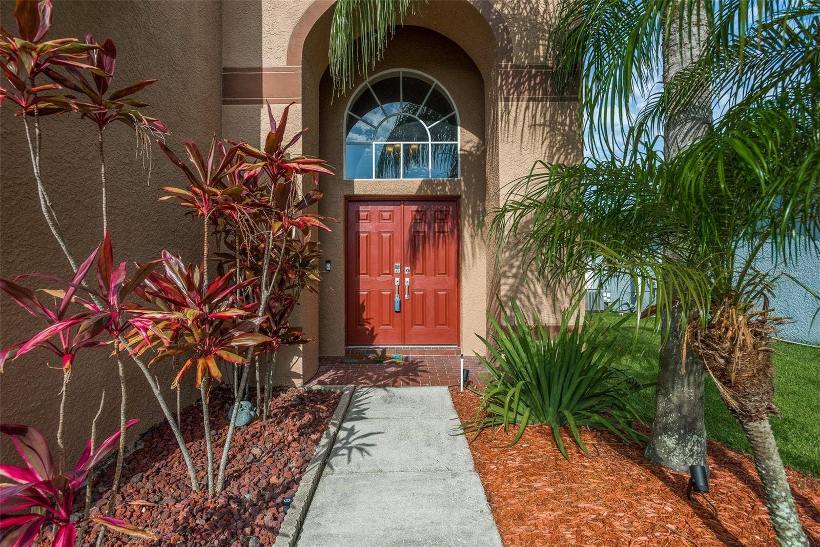 1633 SHADY OAKS DRIVE, Oldsmar, FL 34677 1633 SHADY OAKS DRIVE, Oldsmar, FL 34677