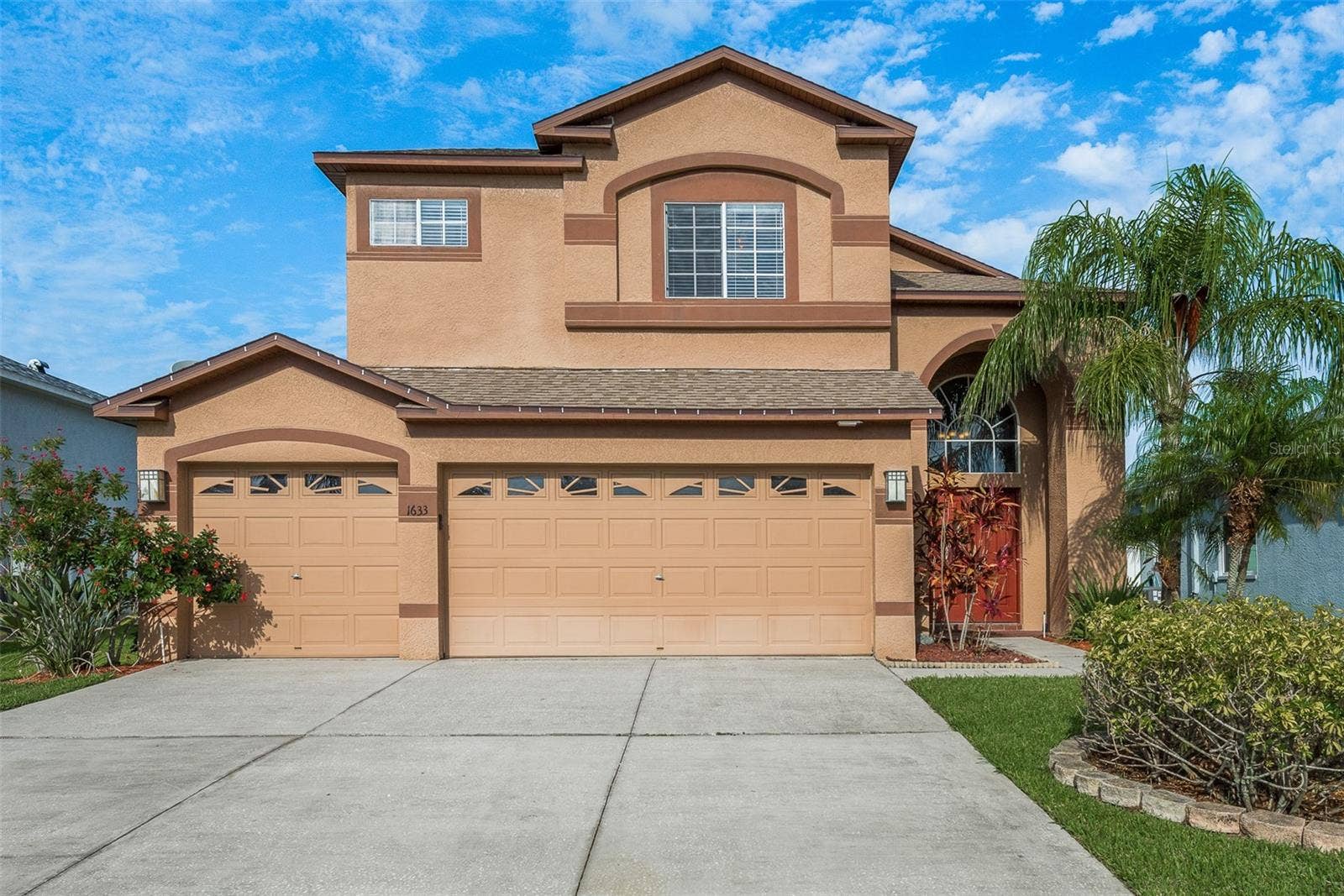 1633 SHADY OAKS DRIVE, Oldsmar, FL 34677 1633 SHADY OAKS DRIVE, Oldsmar, FL 34677