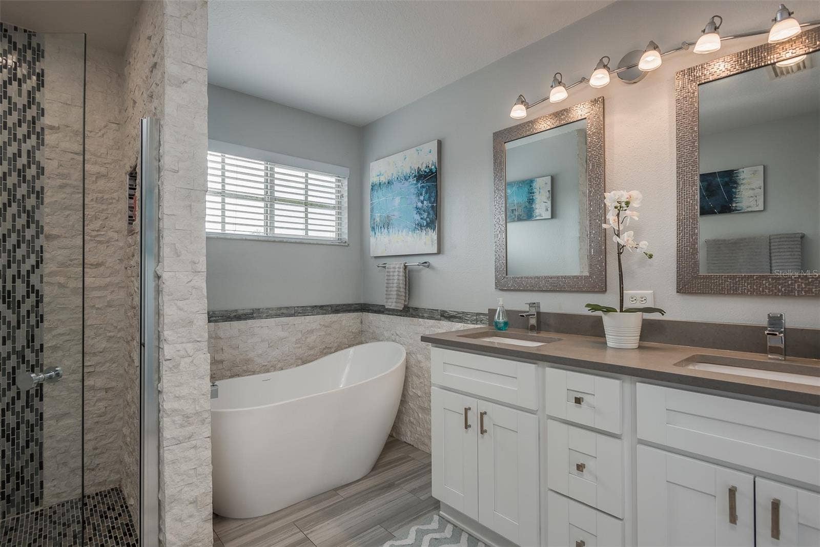 1633 SHADY OAKS DRIVE, Oldsmar, FL 34677 1633 SHADY OAKS DRIVE, Oldsmar, FL 34677
