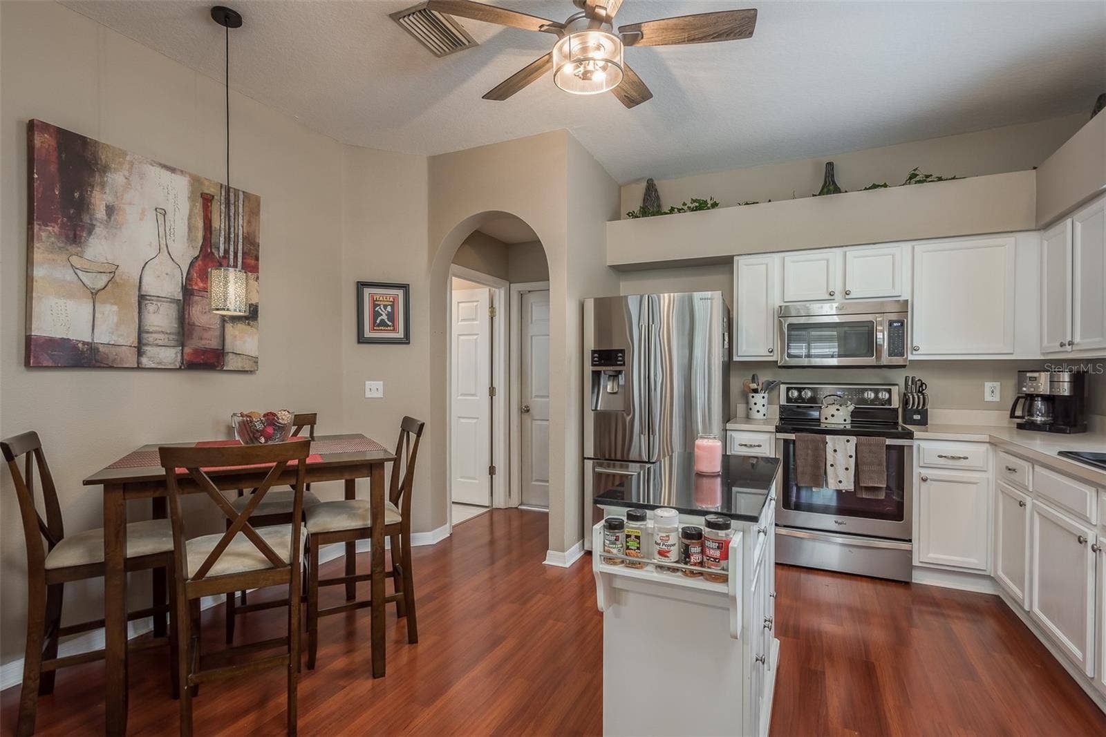 1633 SHADY OAKS DRIVE, Oldsmar, FL 34677 1633 SHADY OAKS DRIVE, Oldsmar, FL 34677
