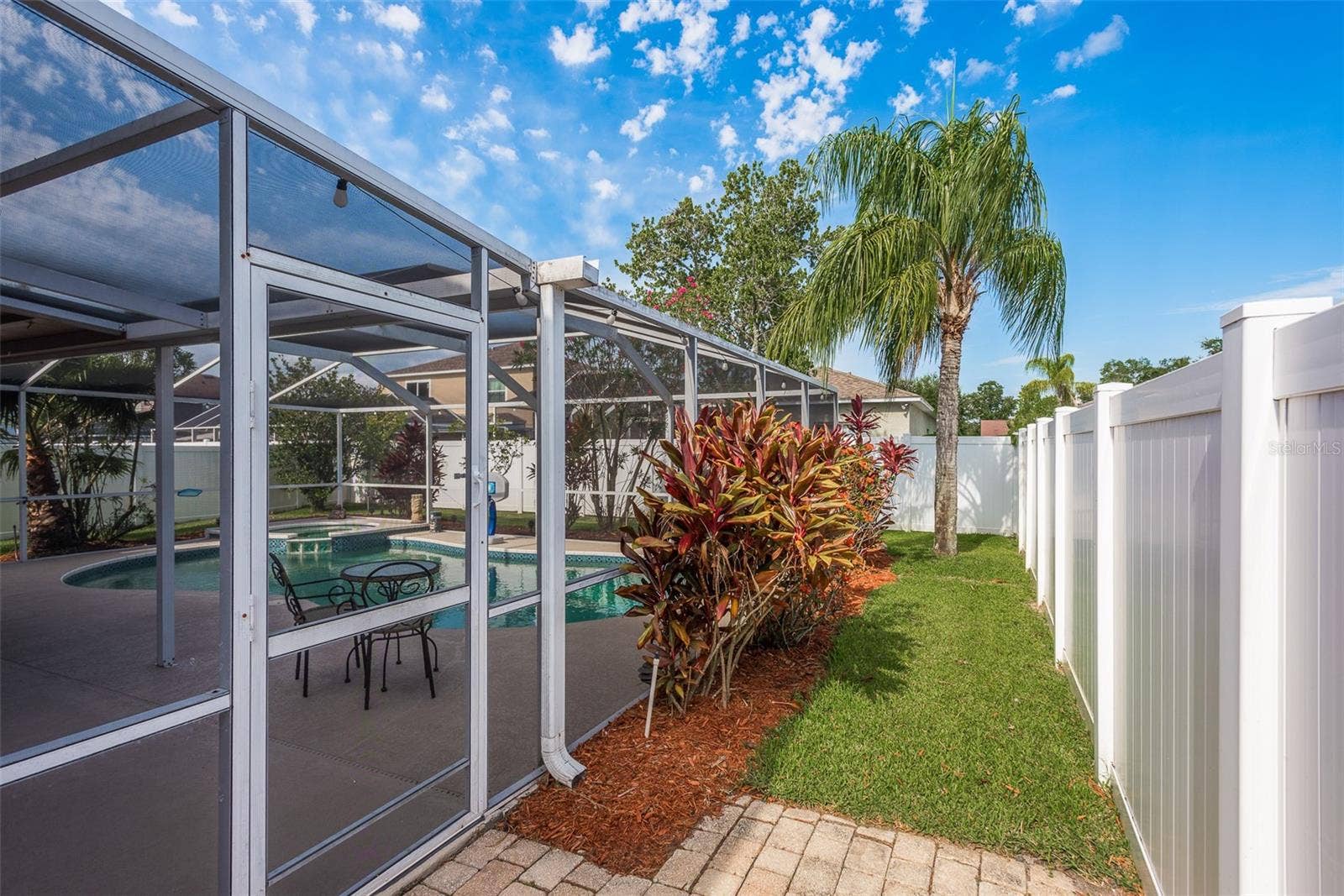 1633 SHADY OAKS DRIVE, Oldsmar, FL 34677 1633 SHADY OAKS DRIVE, Oldsmar, FL 34677