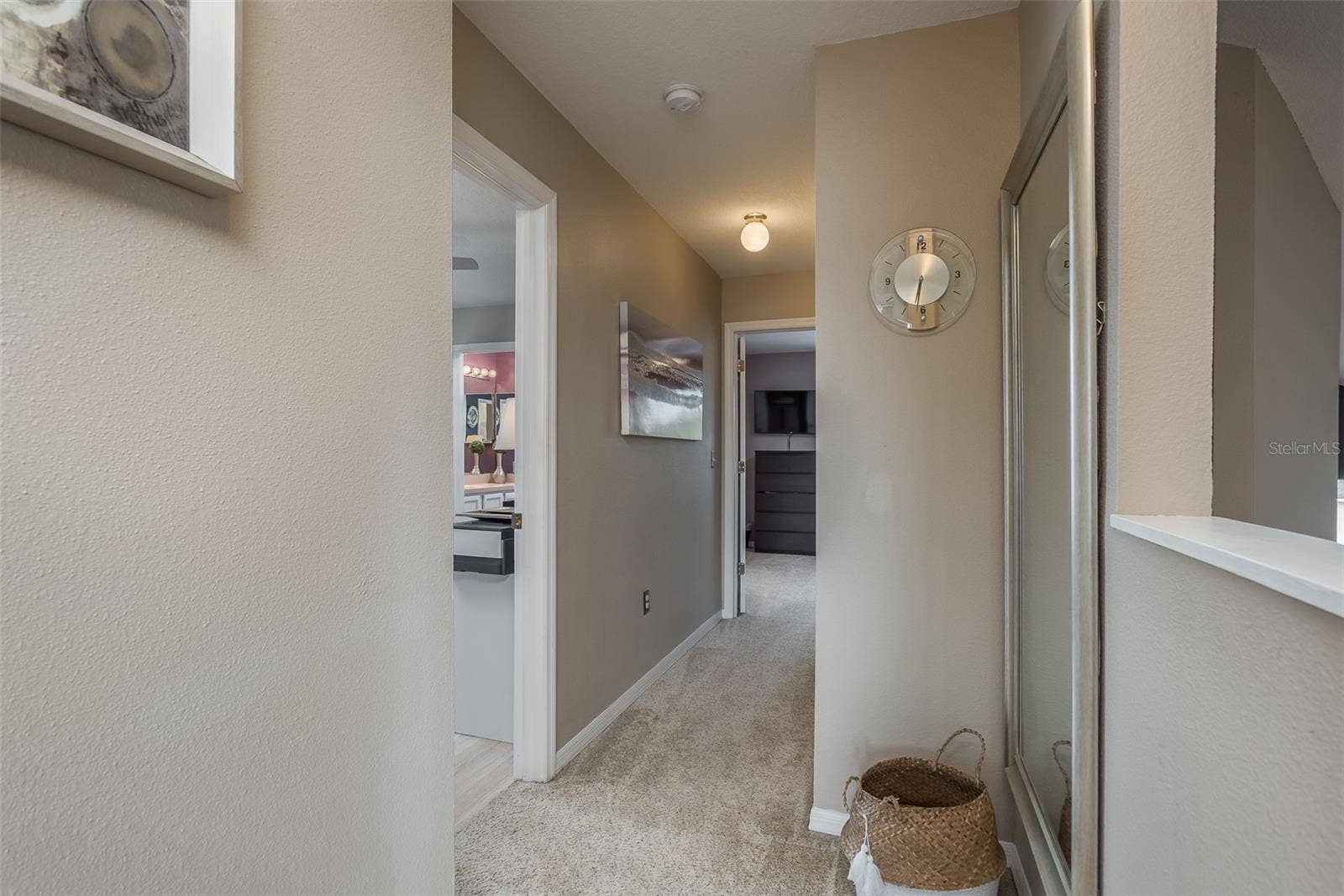 1633 SHADY OAKS DRIVE, Oldsmar, FL 34677 1633 SHADY OAKS DRIVE, Oldsmar, FL 34677