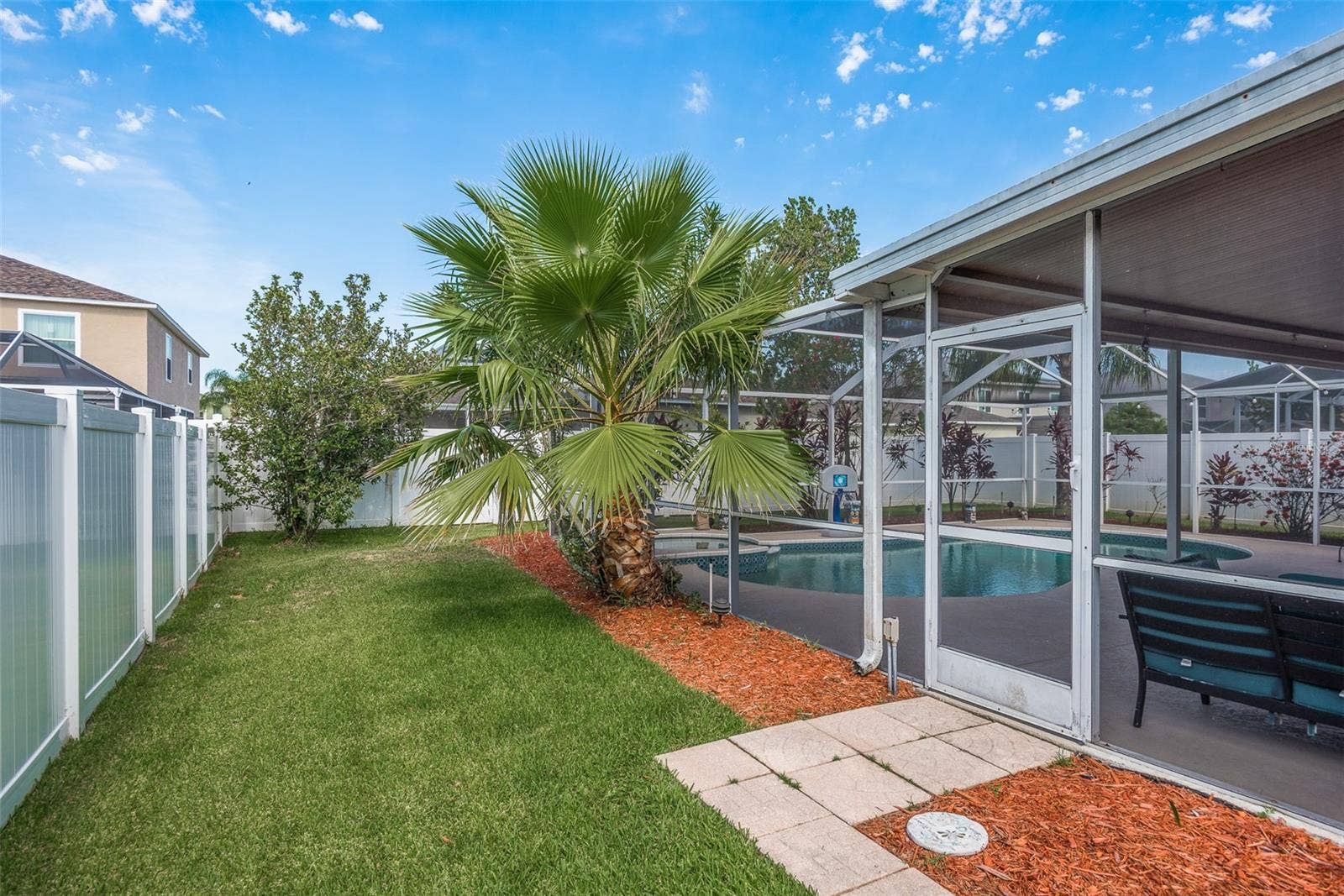 1633 SHADY OAKS DRIVE, Oldsmar, FL 34677 1633 SHADY OAKS DRIVE, Oldsmar, FL 34677
