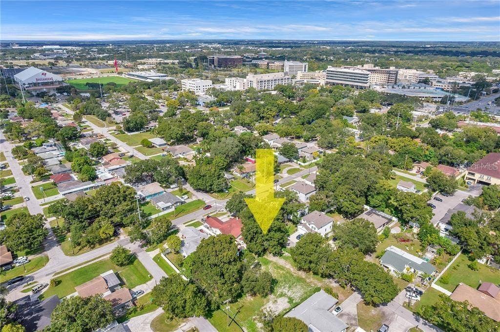 2710 W LAKE AVENUE, Tampa, FL 33607 2710 W LAKE AVENUE, Tampa, FL 33607