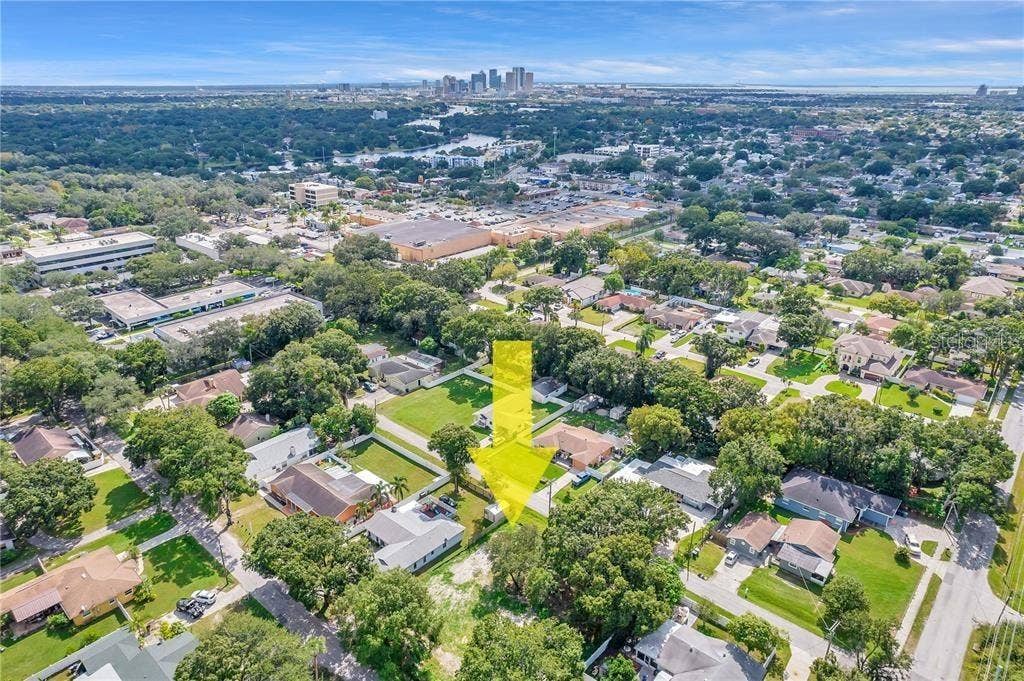 2710 W LAKE AVENUE, Tampa, FL 33607 2710 W LAKE AVENUE, Tampa, FL 33607