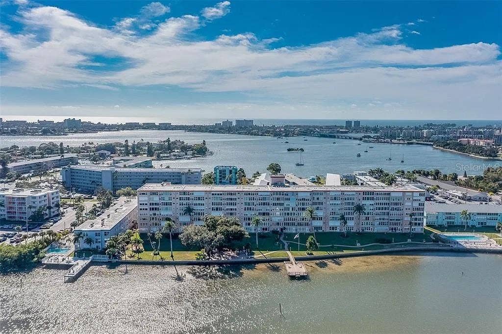 1847 SHORE DRIVE S, #216, South Pasadena, FL 33707