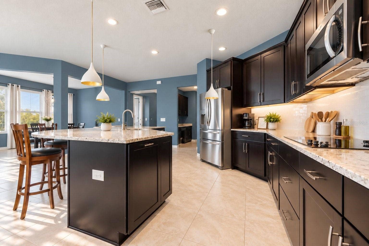 18922 ROSEATE DRIVE, Lutz, FL 33558 18922 ROSEATE DRIVE, Lutz, FL 33558