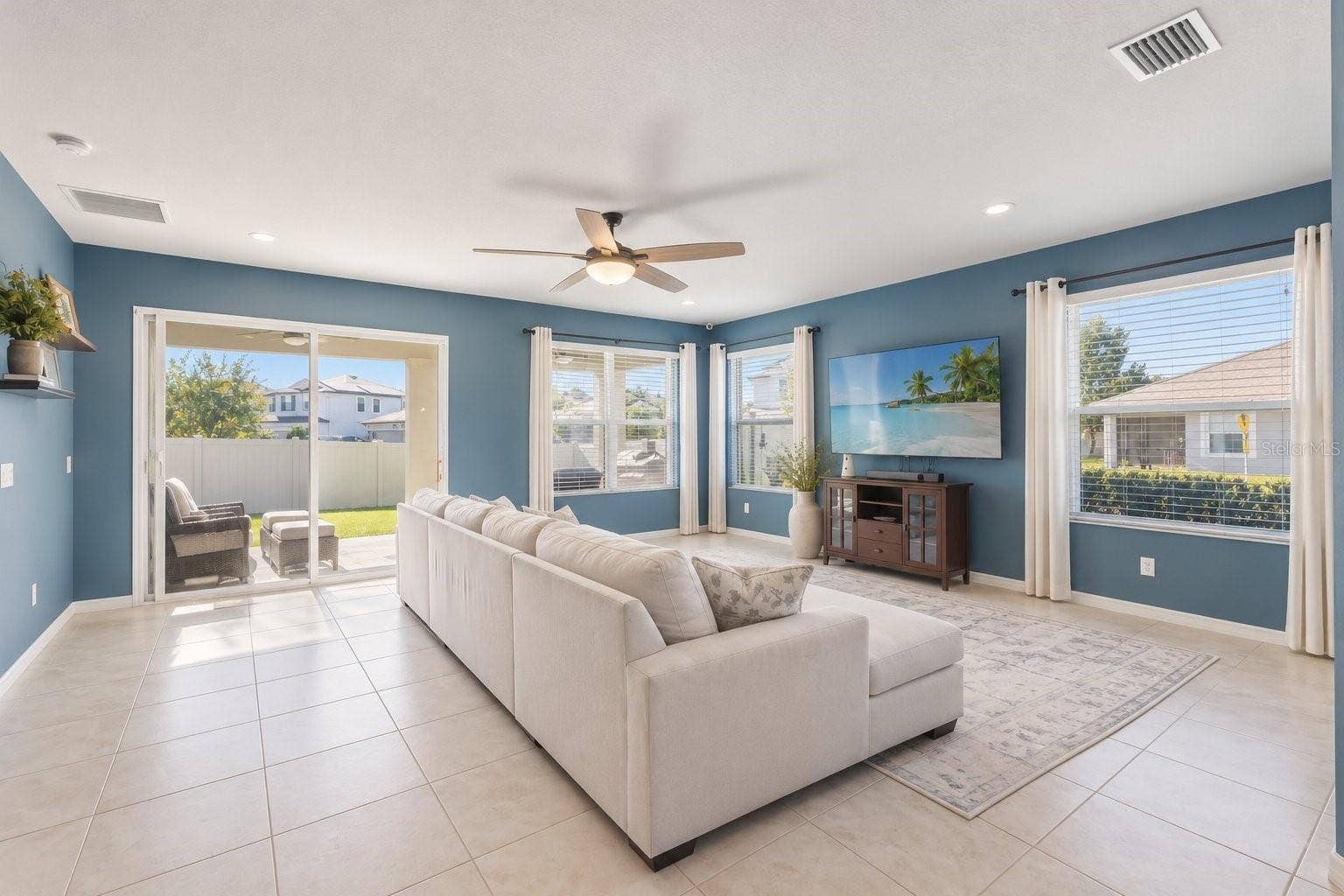 18922 ROSEATE DRIVE, Lutz, FL 33558 18922 ROSEATE DRIVE, Lutz, FL 33558