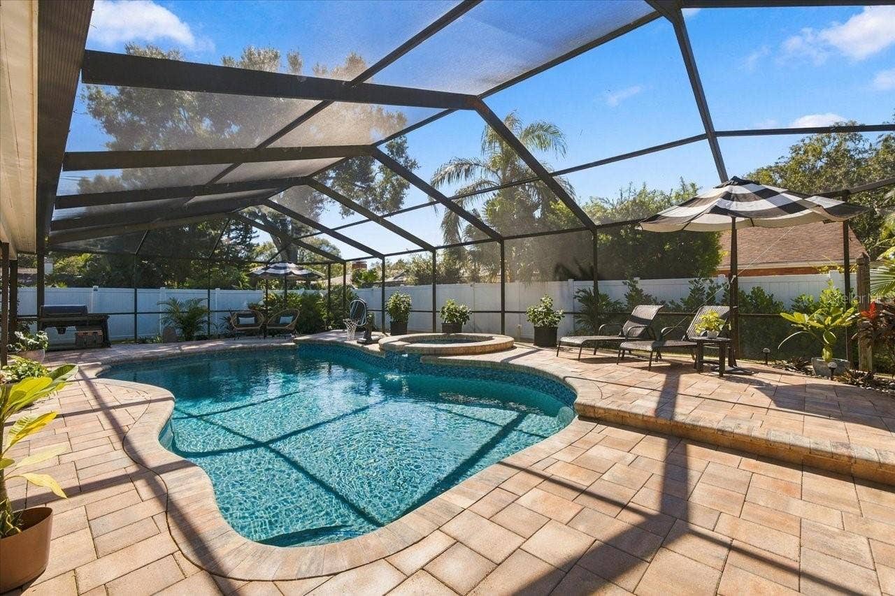 13810 LAKE VILLAGE PLACE, Tampa, FL 33618