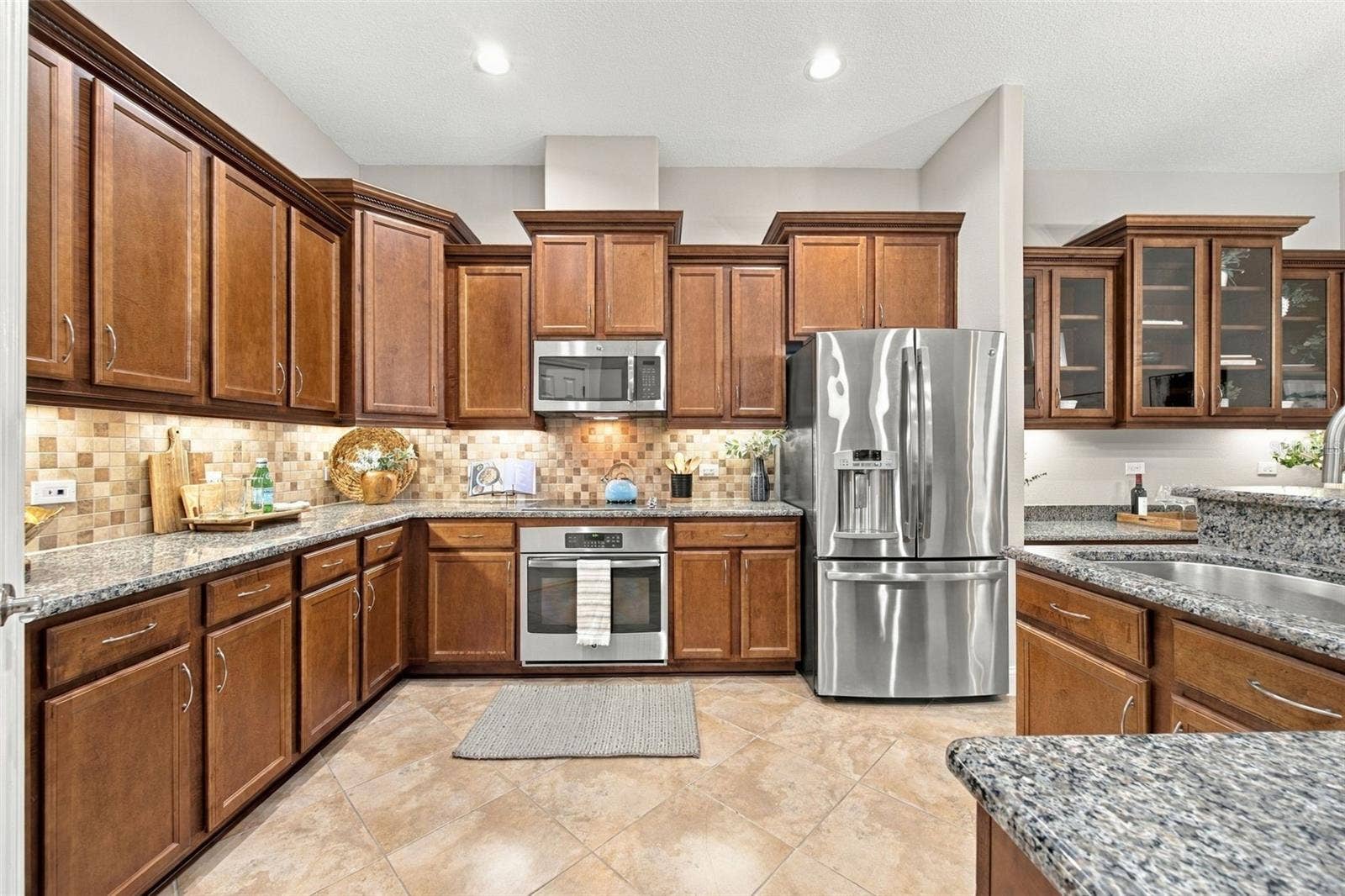 2928 DEVONOAK BOULEVARD, Land O Lakes, FL 34638 2928 DEVONOAK BOULEVARD, Land O Lakes, FL 34638