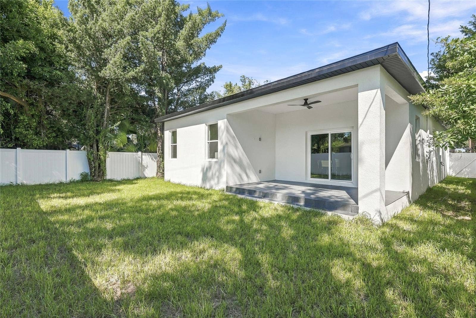 1117 15TH AVENUE NW, Largo, FL 33770 1117 15TH AVENUE NW, Largo, FL 33770