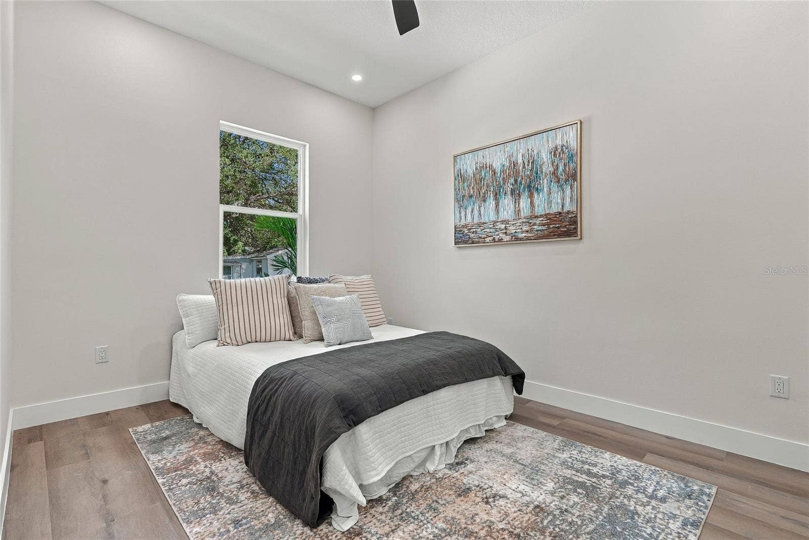 1117 15TH AVENUE NW, Largo, FL 33770 1117 15TH AVENUE NW, Largo, FL 33770