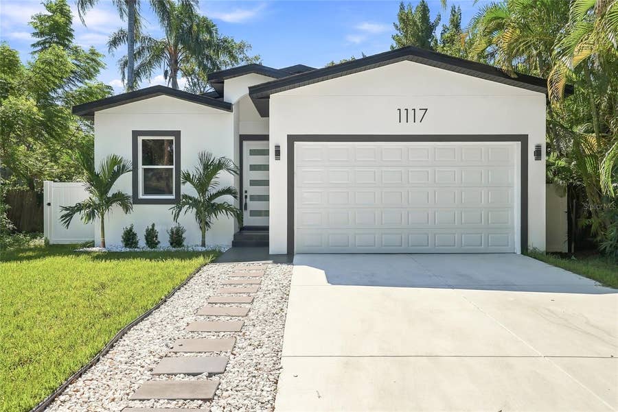 Property photo for 1117 15TH AVENUE NW, Largo, FL