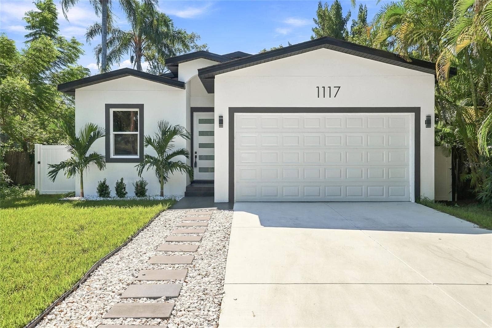 1117 15TH AVENUE NW, Largo, FL 33770 1117 15TH AVENUE NW, Largo, FL 33770
