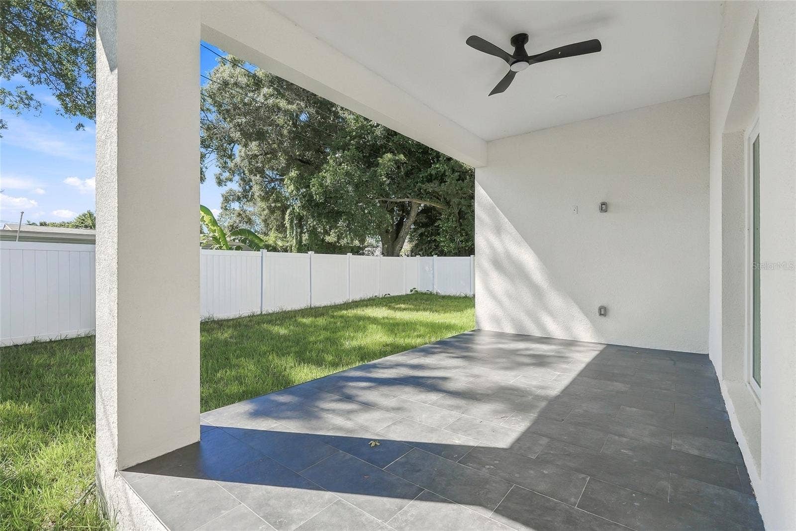 1117 15TH AVENUE NW, Largo, FL 33770 1117 15TH AVENUE NW, Largo, FL 33770