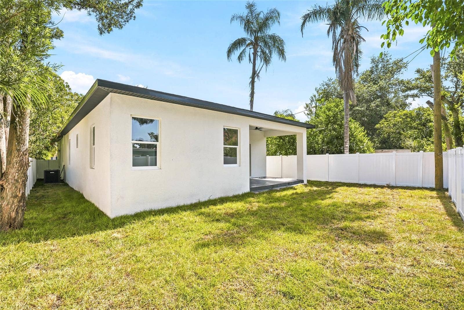 1117 15TH AVENUE NW, Largo, FL 33770 1117 15TH AVENUE NW, Largo, FL 33770