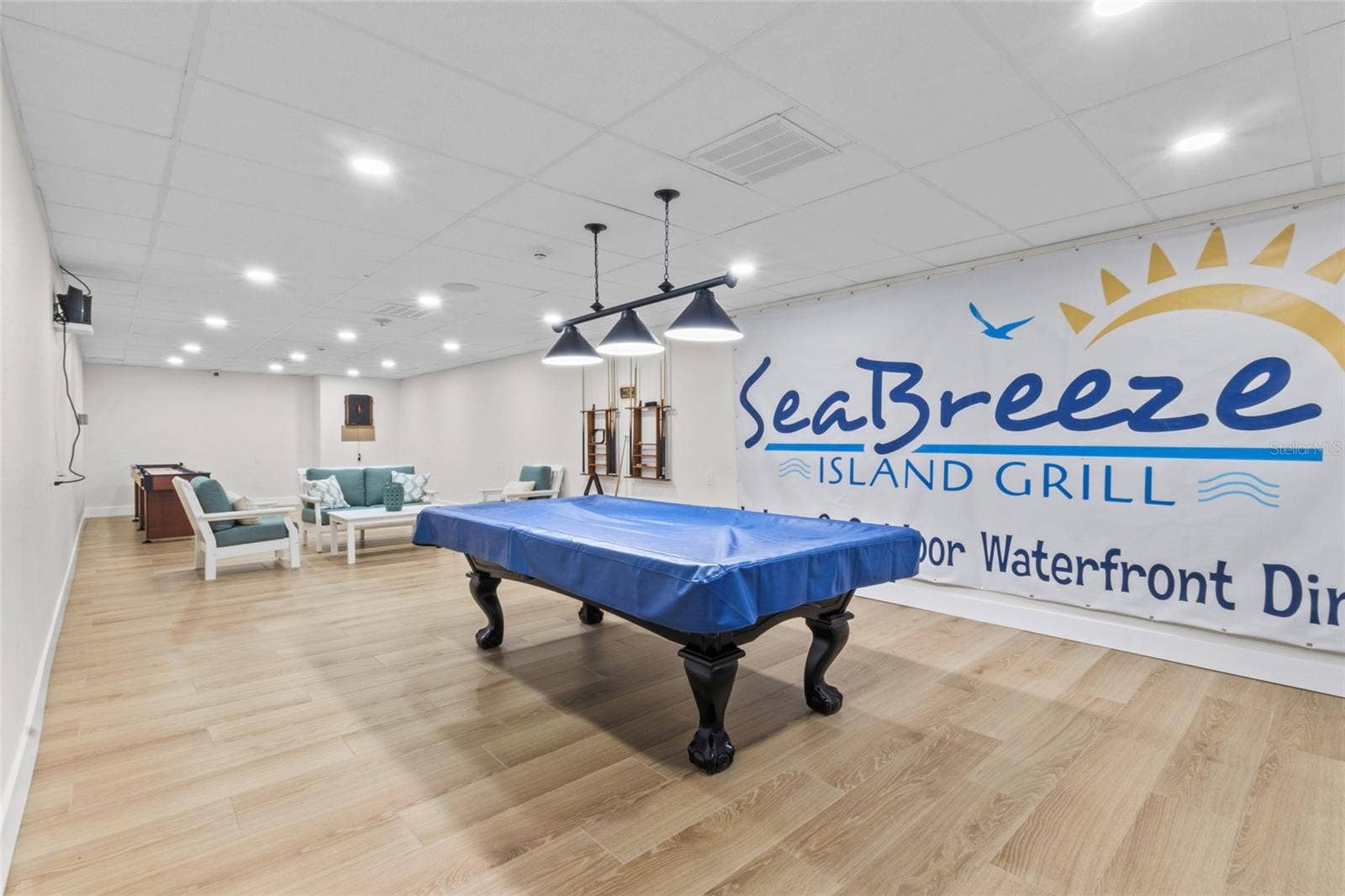 17920 GULF BOULEVARD, #302, Redington Shores, FL 33708 pool table