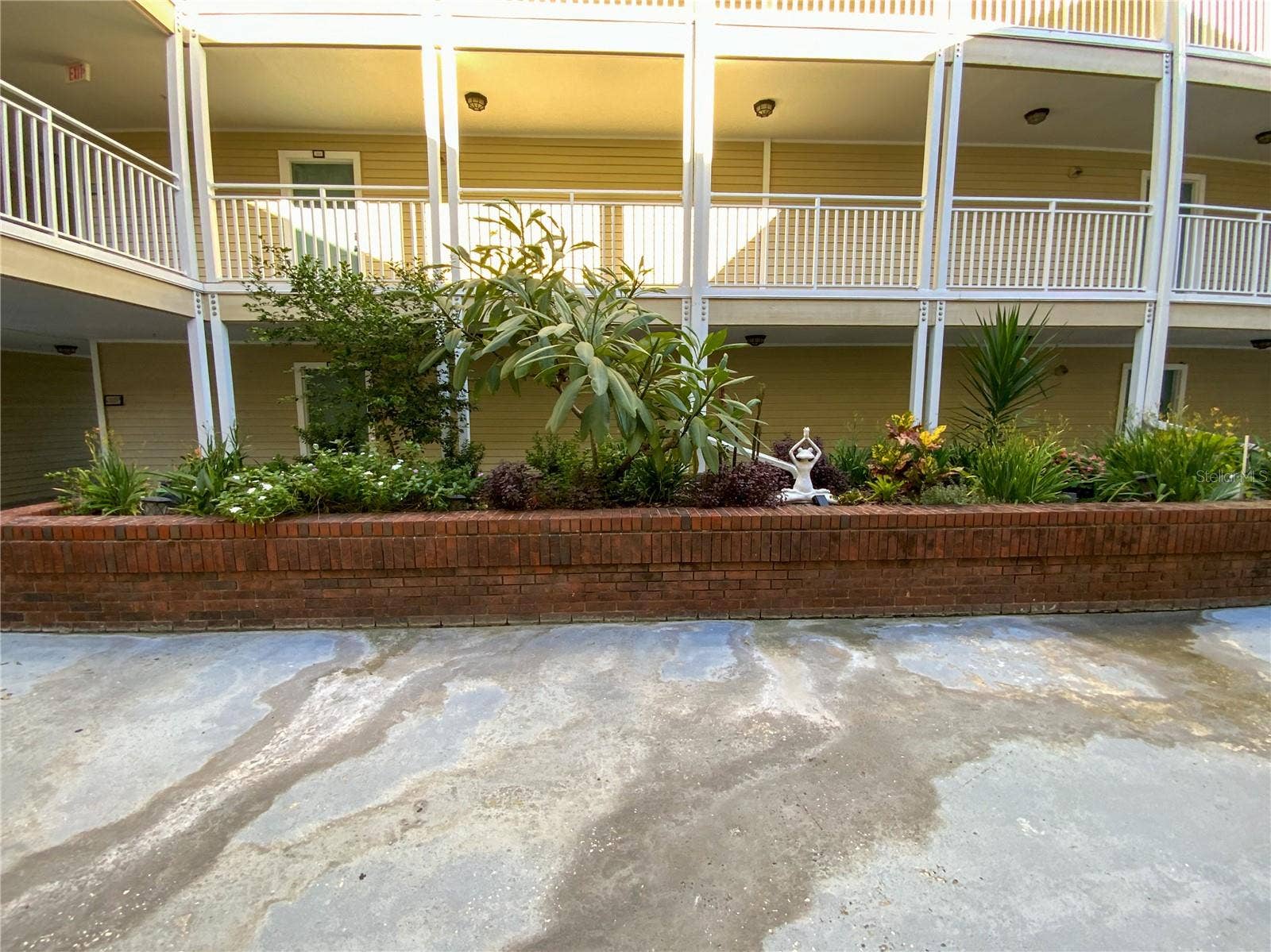 1000 W HORATIO STREET, #132, Tampa, FL 33606 Community Garden Area