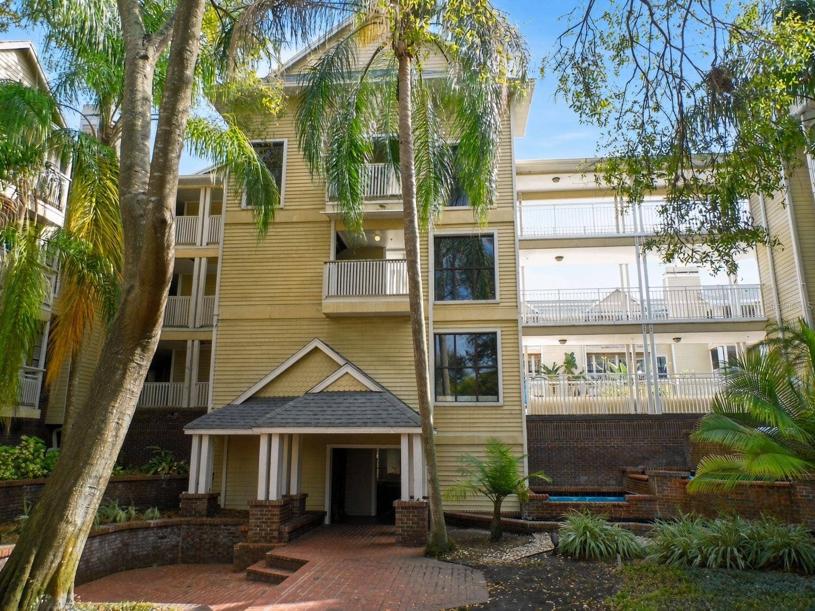 1000 W HORATIO STREET, #132, Tampa, FL 33606 Front Exterior