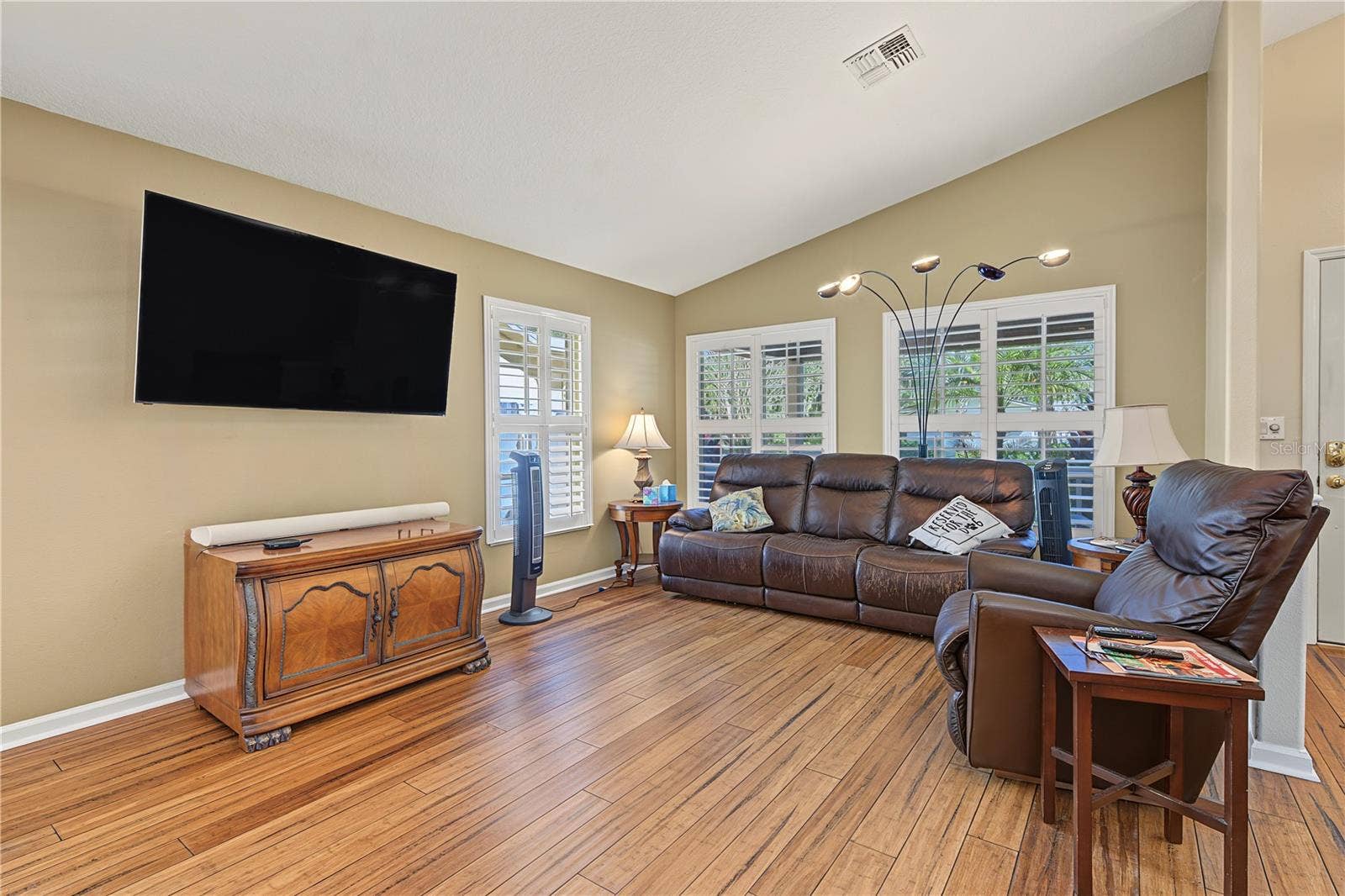 631 4TH AVENUE N, Safety Harbor, FL 34695 631 4TH AVENUE N, Safety Harbor, FL 34695