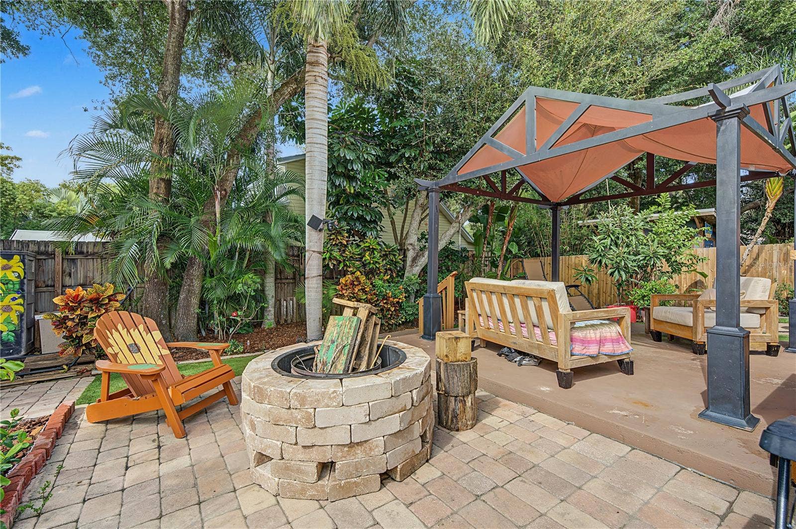 631 4TH AVENUE N, Safety Harbor, FL 34695 631 4TH AVENUE N, Safety Harbor, FL 34695