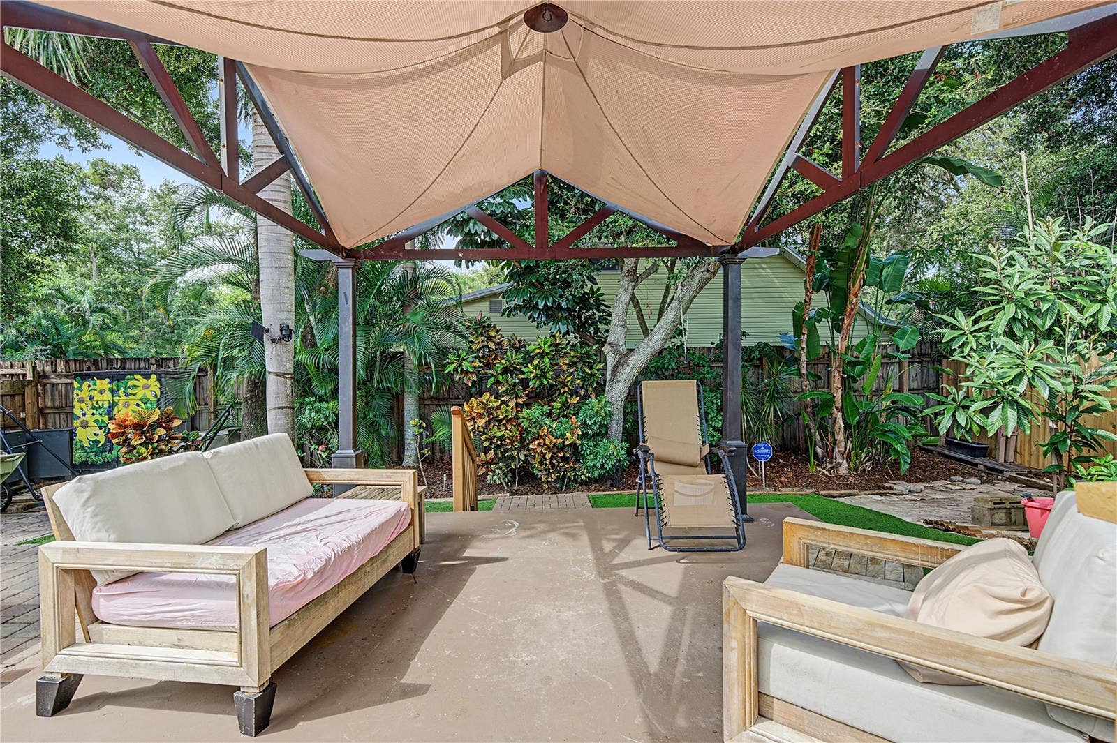 631 4TH AVENUE N, Safety Harbor, FL 34695 631 4TH AVENUE N, Safety Harbor, FL 34695