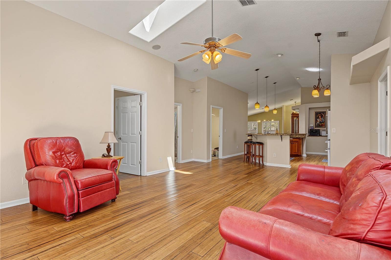 631 4TH AVENUE N, Safety Harbor, FL 34695 631 4TH AVENUE N, Safety Harbor, FL 34695