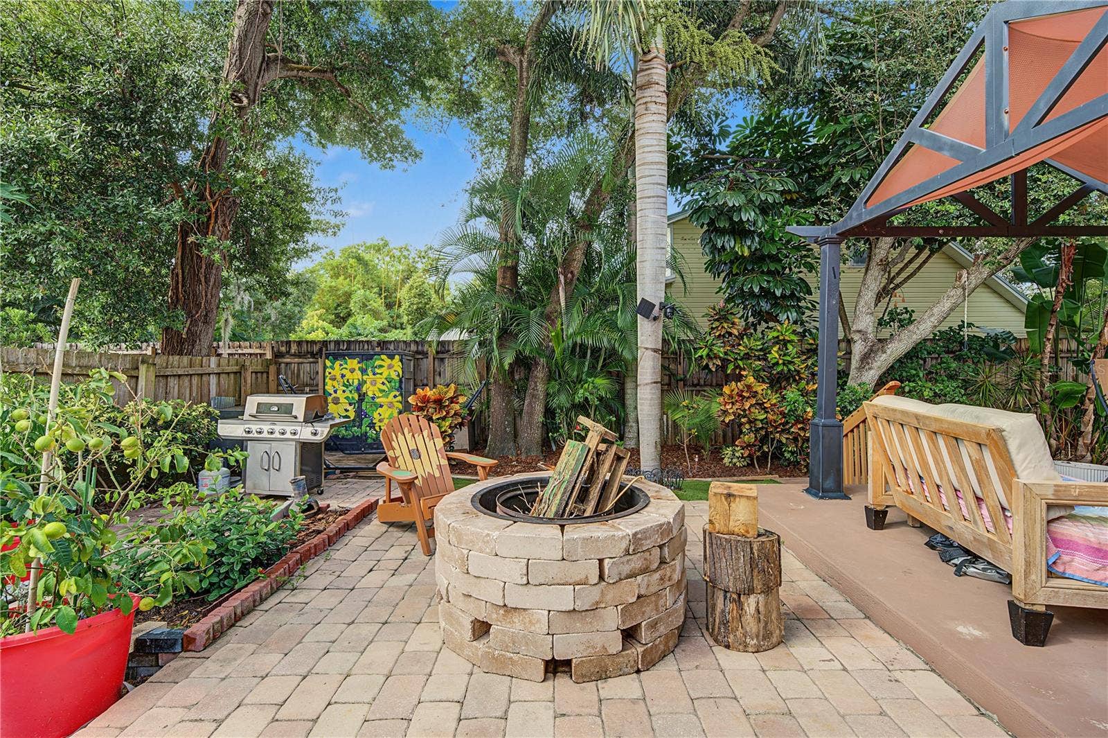 631 4TH AVENUE N, Safety Harbor, FL 34695 631 4TH AVENUE N, Safety Harbor, FL 34695