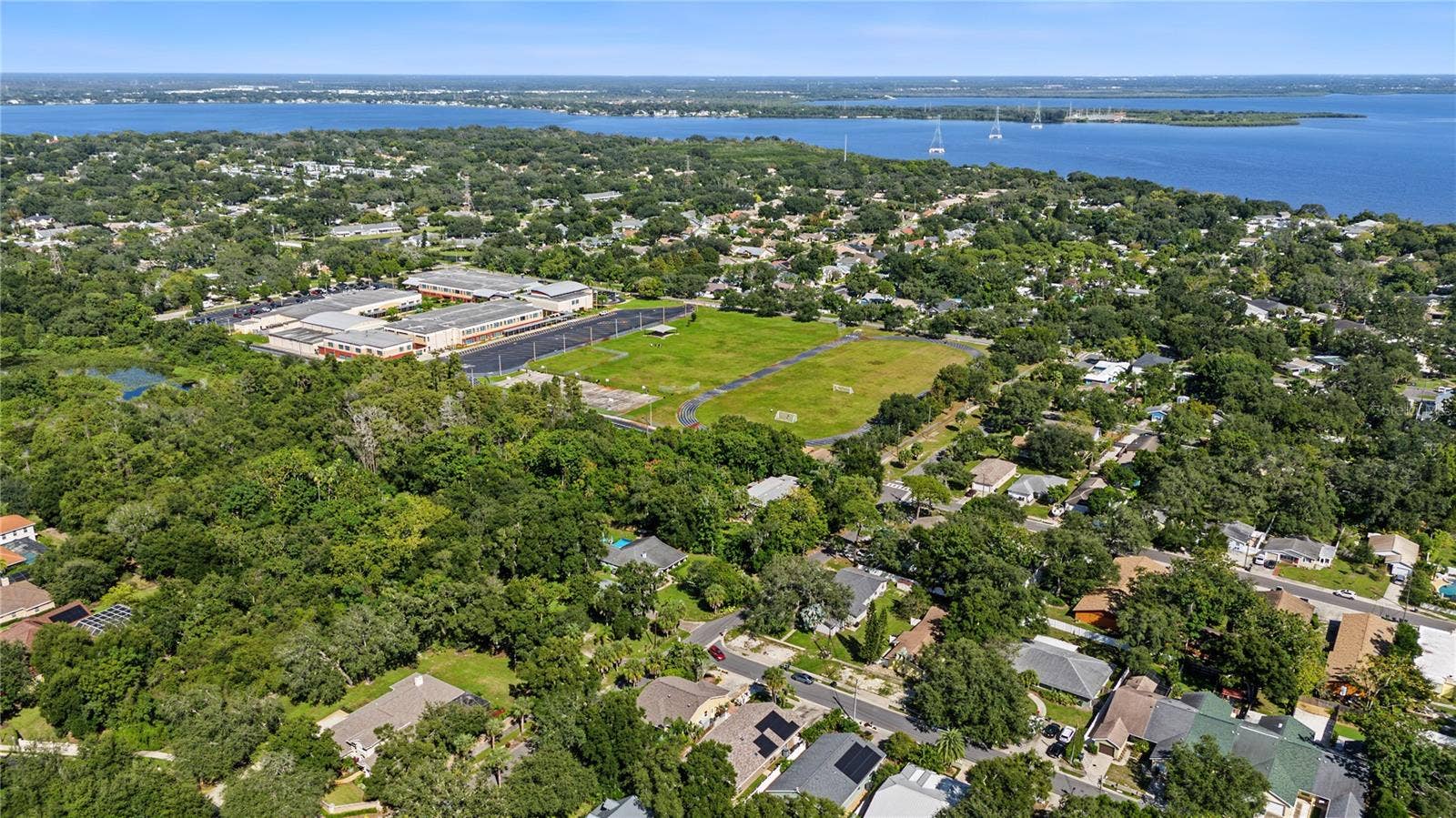 631 4TH AVENUE N, Safety Harbor, FL 34695 631 4TH AVENUE N, Safety Harbor, FL 34695