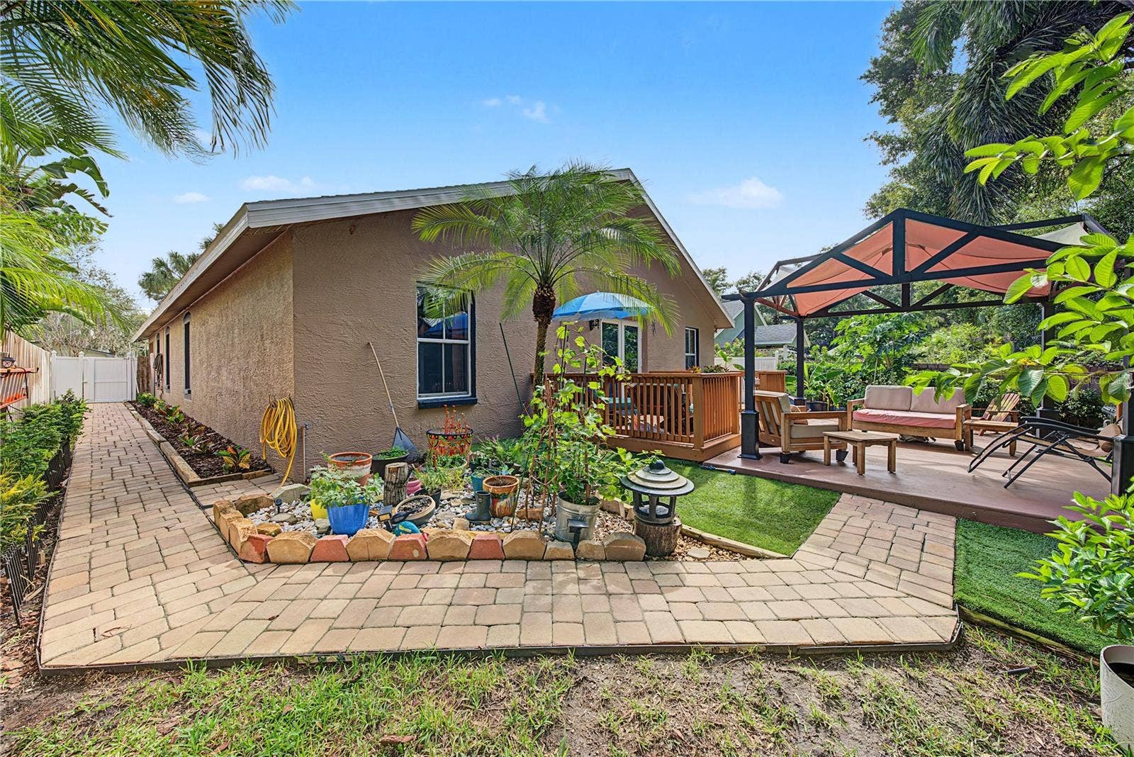 631 4TH AVENUE N, Safety Harbor, FL 34695 631 4TH AVENUE N, Safety Harbor, FL 34695