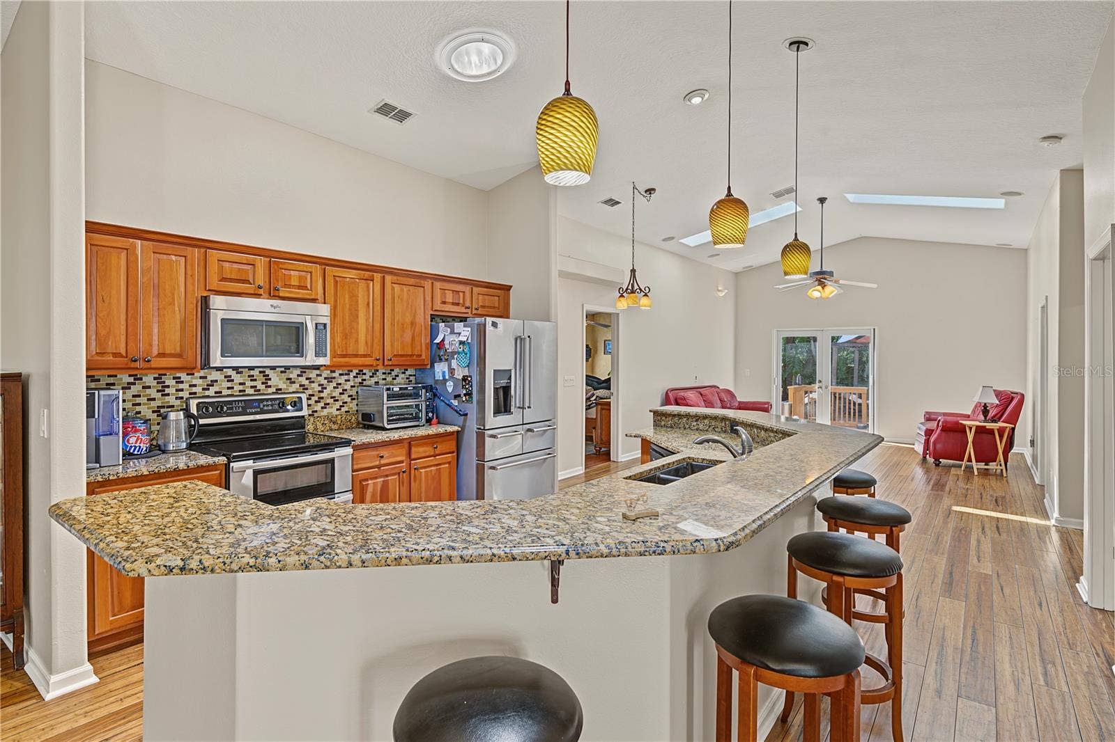 631 4TH AVENUE N, Safety Harbor, FL 34695 631 4TH AVENUE N, Safety Harbor, FL 34695