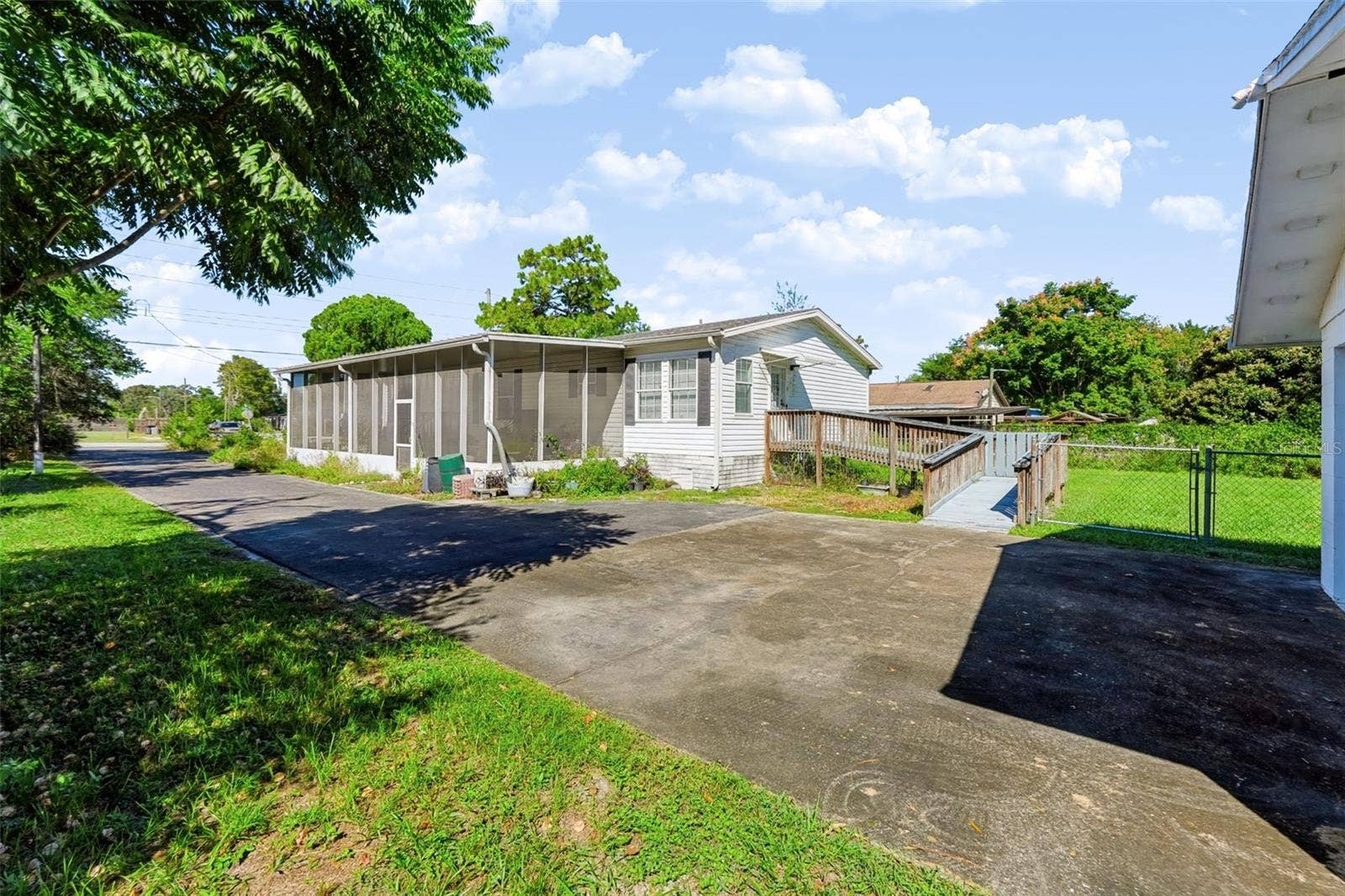 13616 LITEWOOD DRIVE, Hudson, FL 34669 13616 LITEWOOD DRIVE, Hudson, FL 34669
