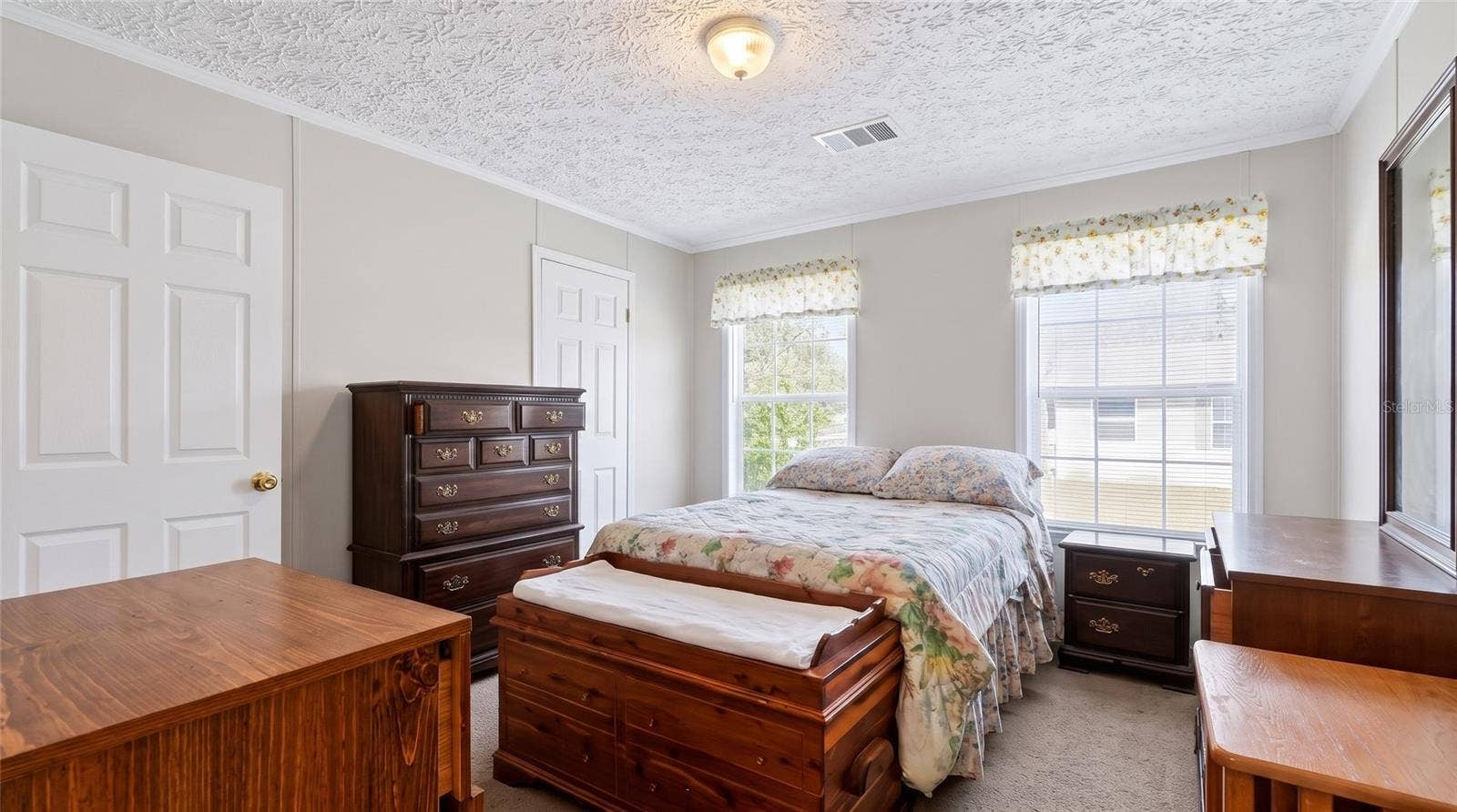 13616 LITEWOOD DRIVE, Hudson, FL 34669 13616 LITEWOOD DRIVE, Hudson, FL 34669